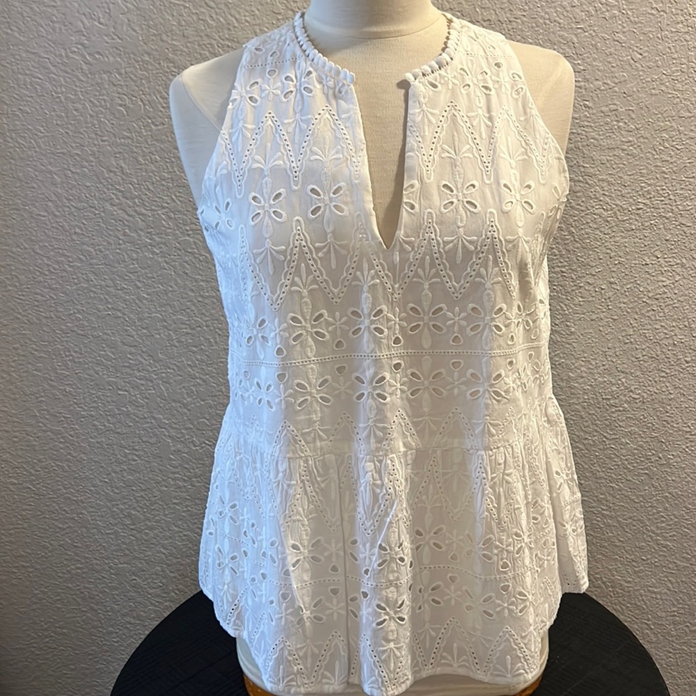Loft White Sleeveless Eyelet Lace Top Size Small New without Tags
